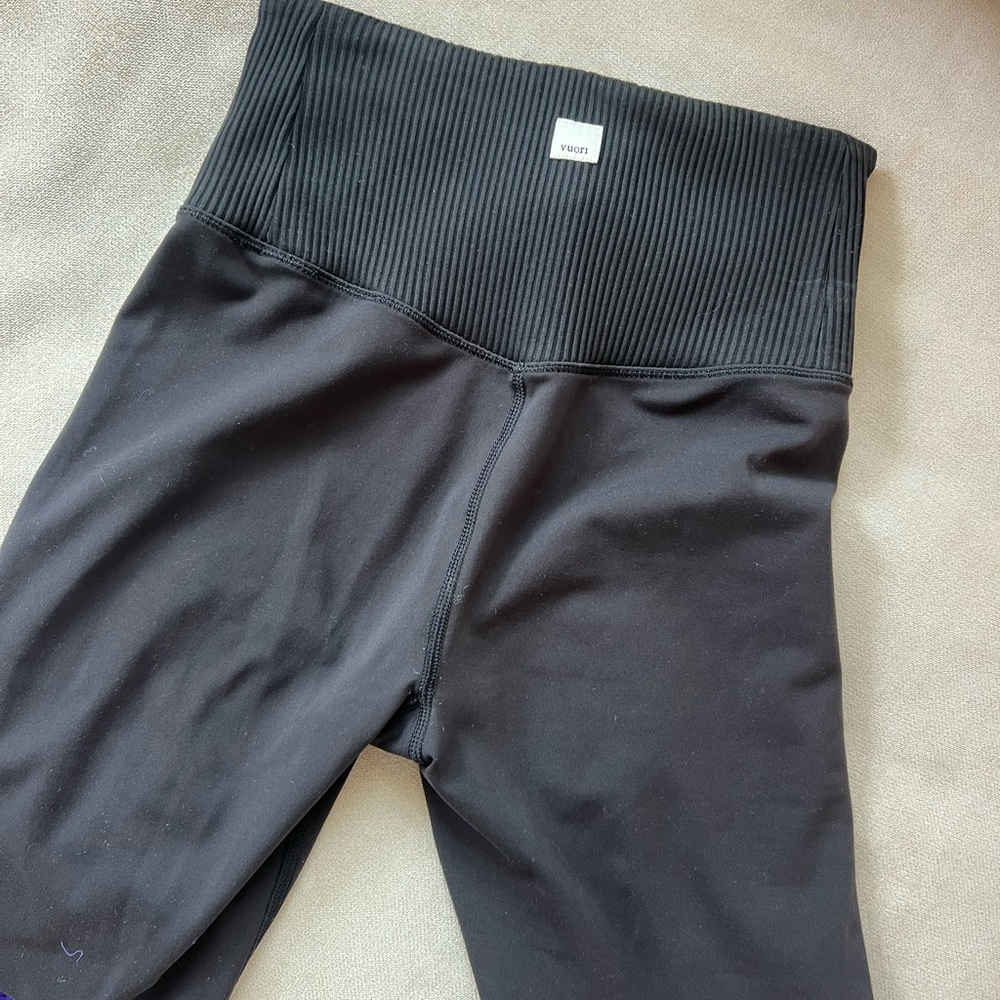XS Black Vuori leggings